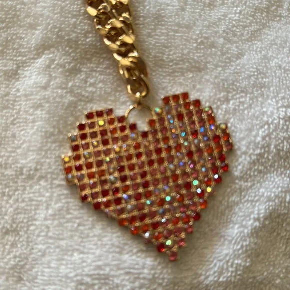 Betsy Johnson chain with heart necklace